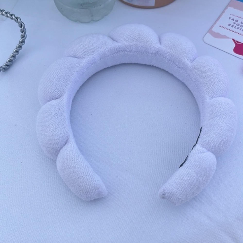 White bubble get ready with me headband! - Picture 2 of 4